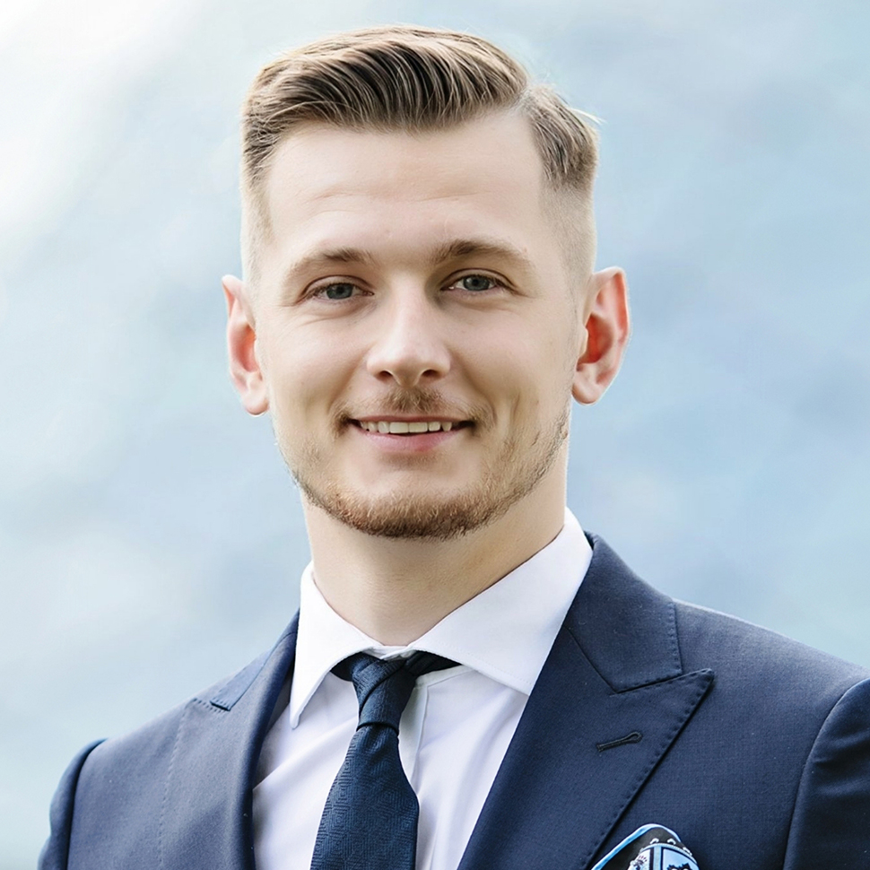 Konrad Włodarczyk | Generalni Direktor